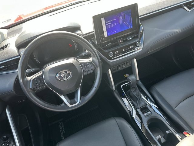 2023 Toyota Corolla Cross XLE 14