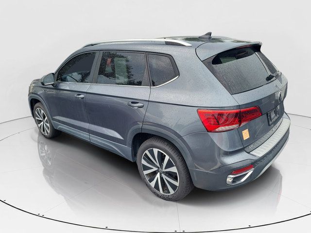 Used 2023 Gray Volkswagen 1.5T SE image 5