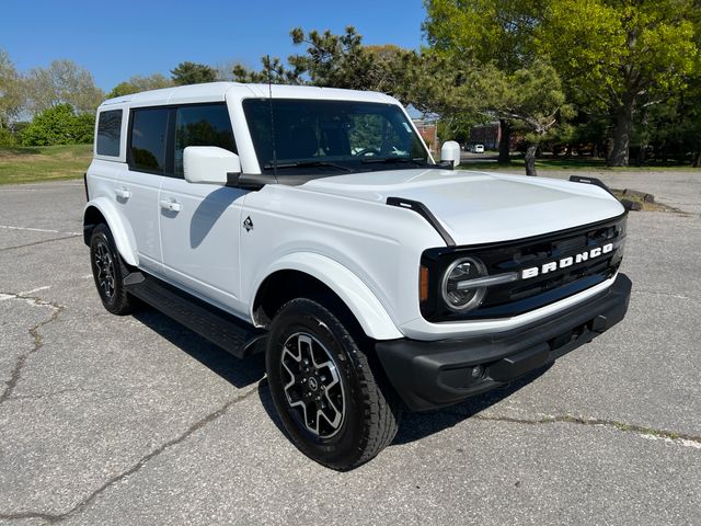 2025 Ford Bronco Outer Banks 4x4's photo