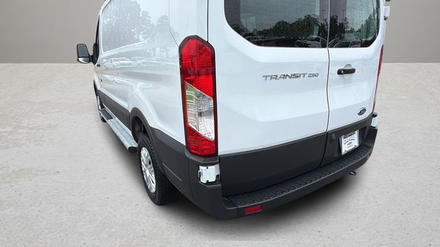 Used 2025 White Ford Base image 35
