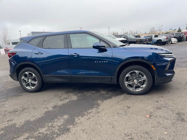 2023 Chevrolet Blazer LT 2