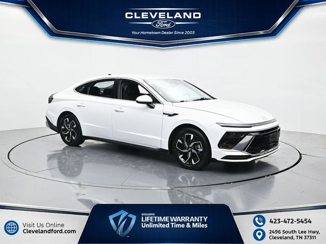 Serenity White 2024 Hyundai Sonata Sedan Front-Wheel Drive 8-Speed Automatic