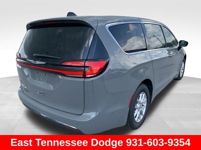 2025 Chrysler Pacifica  photo