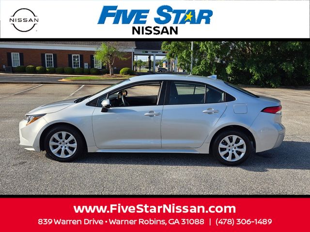 Used 2023 Silver Toyota LE image 4