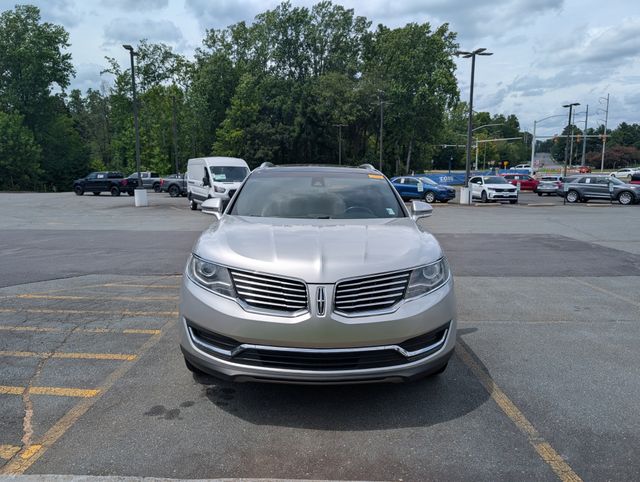 Used 2016 Silver Lincoln Reserve image 8