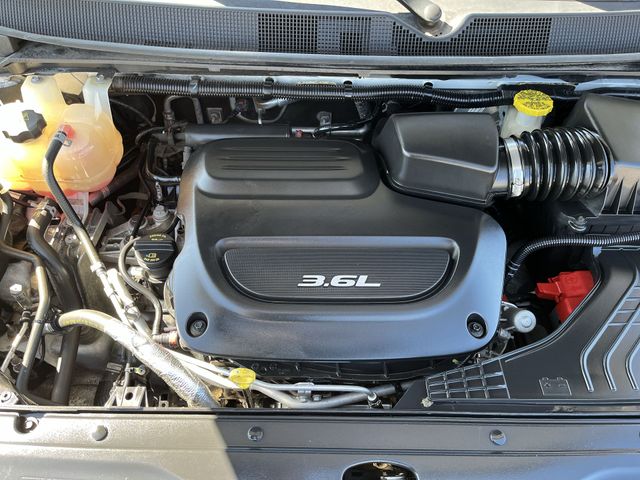 Used 2019 White Chrysler Touring L Plus image 19