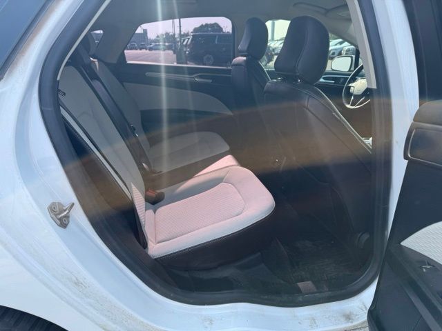 2020 Oxford White Ford Fusion SE FWD Sedan