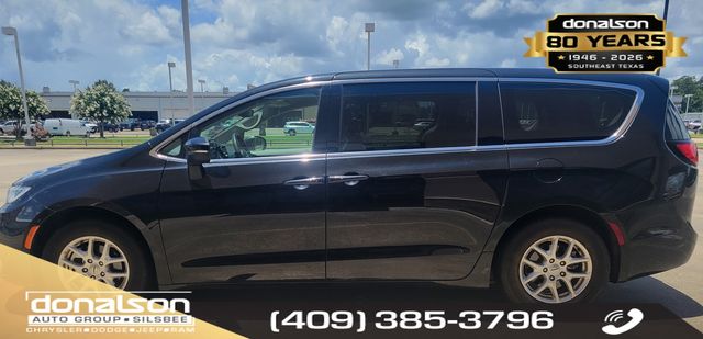 used 2023 Chrysler Pacifica car, priced at $21,306