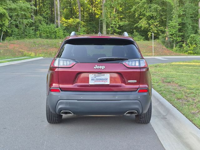 Used 2019 Red Jeep Latitude Plus image 12