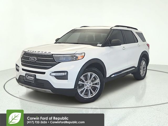 Oxford White 2021 Ford Explorer SUV / Crossover All-Wheel Drive Automatic