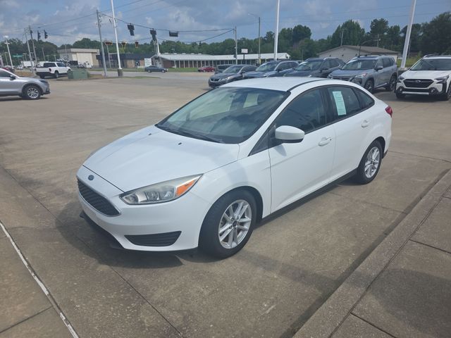 Oxford White 2018 Ford Focus Sedan Front-Wheel Drive 6-Speed Automatic