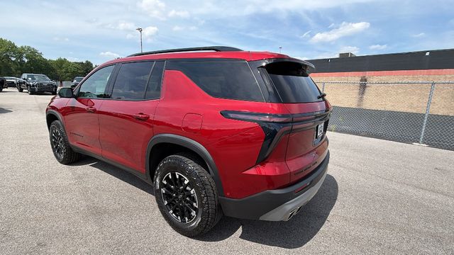 2025 Chevrolet Traverse Z71 - Image 3