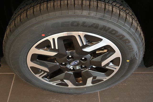 New 2026 White Subaru Premium image 25