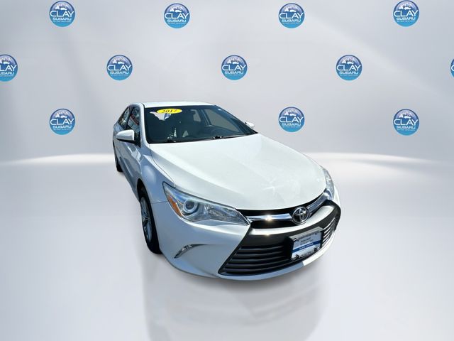 2017 Toyota Camry LE photo