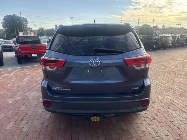 Used 2017 Toyota Highlander SUV