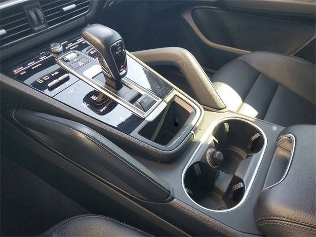 Certified Used 2021 Silver Porsche  image 31