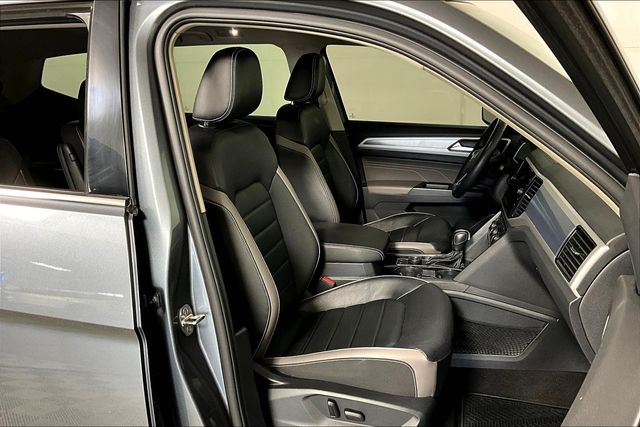 2021 Volkswagen Atlas 3.6L V6 SEL Premium R-Line photo
