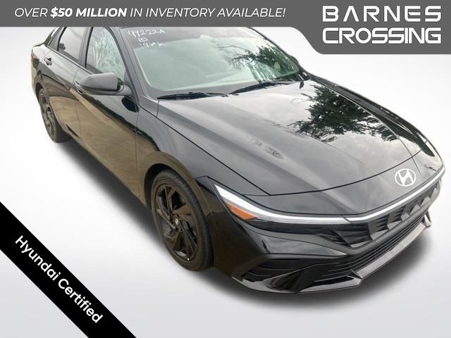 Abyss Black 2026 Hyundai Elantra Sedan Front-Wheel Drive Continuously Variable Transmission