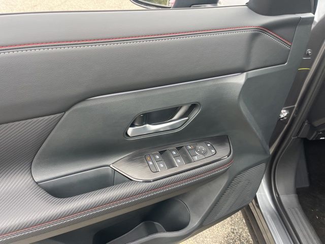 New 2026 Gray Nissan SR image 6