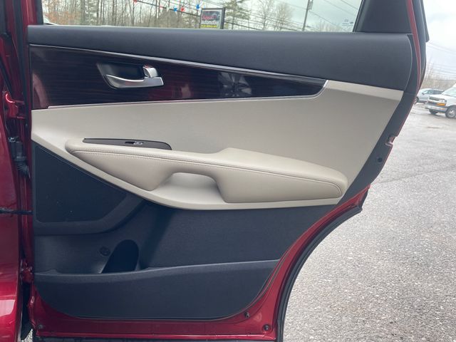2020 Kia Sorento LX - Passion Red exterior view 16
