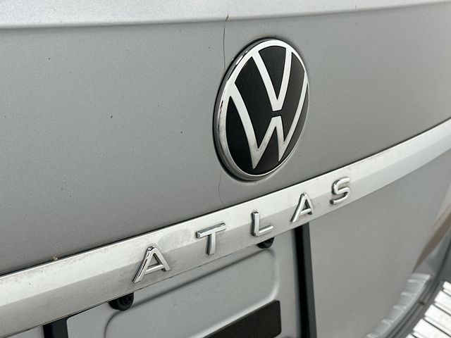 2023 Volkswagen Atlas 3.6L V6 SE w/Technology Silver at Subaru and VW of Moon Township