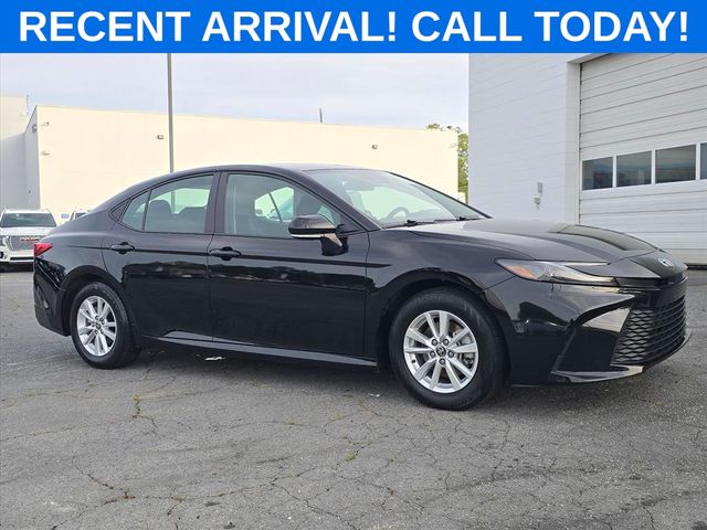 Midnight Black 2025 Toyota Camry LE FWD Sedan Front-Wheel Drive Continuously Variable Transmission