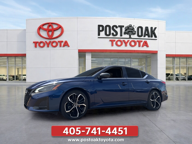 Deep Blue Pearl 2023 Nissan Altima 2.5 SR FWD Sedan Front-Wheel Drive Continuously Variable Transmission