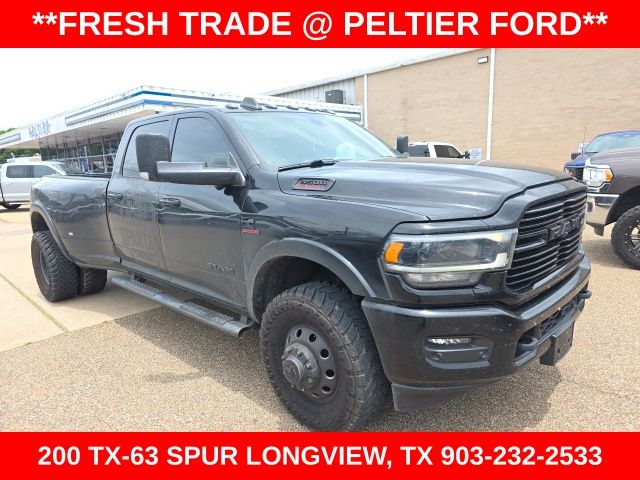 Diamond Black Crystal Pearlcoat 2022 RAM 3500 Laramie Crew Cab LB DRW 4WD Pickup Truck Four-Wheel Drive 6-Speed Automatic