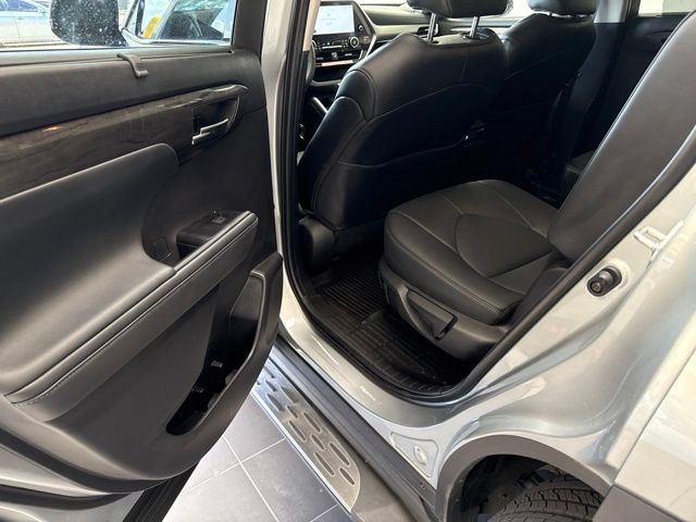 2025 Toyota Highlander Limited Silver at Gullo Toyota