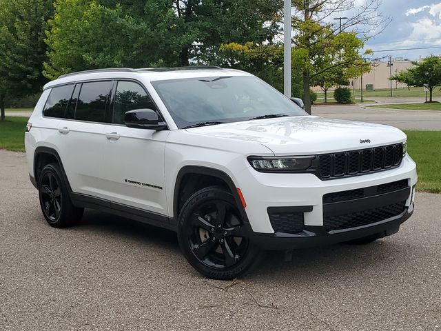  2023 Jeep Grand Cherokee L Altitude 4WD   