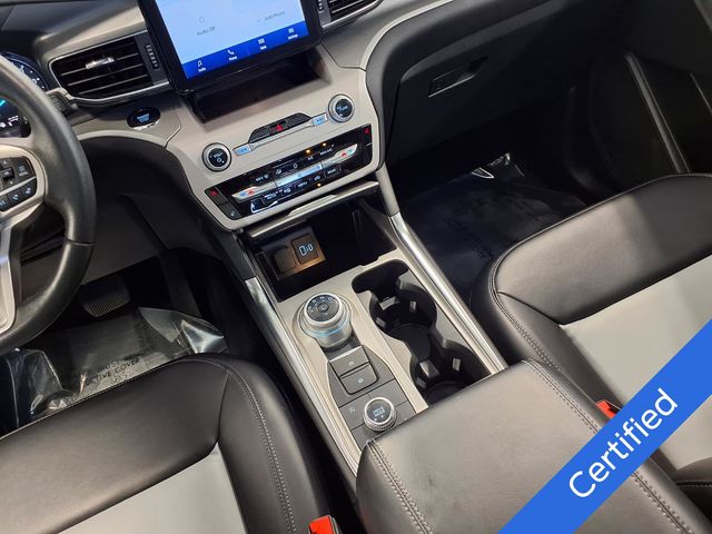 2023 Ford Explorer - Image 12