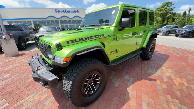 Used 2025 Jeep Wrangler SUV