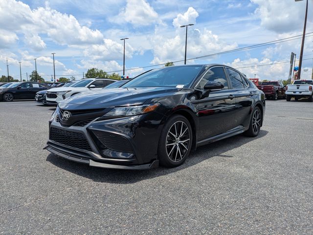 2024 Toyota Camry Hybrid SE