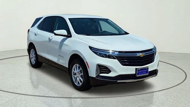 Summit White 2023 Chevrolet Equinox SUV / Crossover Four-Wheel Drive 6-Speed Automatic Overdrive