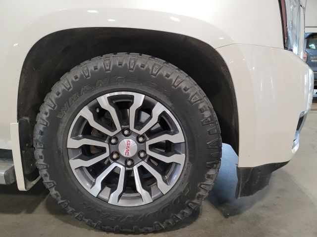 2015 White Diamond Tricoat GMC Yukon XL Denali 4X4 SUV