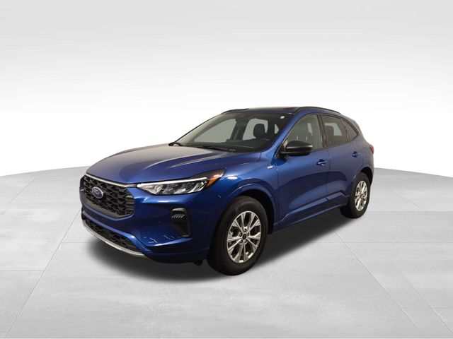 2023 Ford Escape ST-Line photo