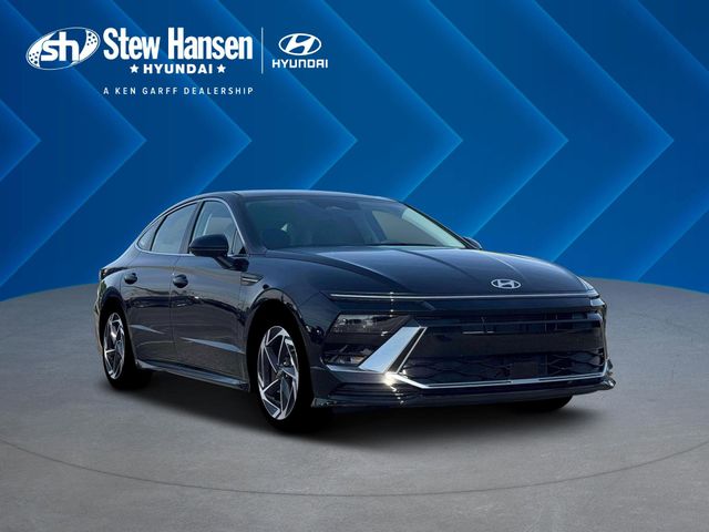 New 2026 Black Hyundai SEL Sport image 11