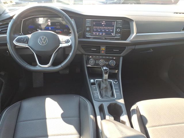 2023 Volkswagen Jetta - Image 12