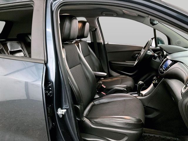 2021 Chevrolet Trax LT Gray at South Hills Kia