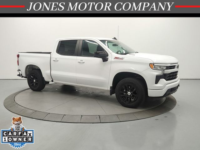 Summit White 2024 Chevrolet Silverado 1500 Pickup Truck Four-Wheel Drive Automatic