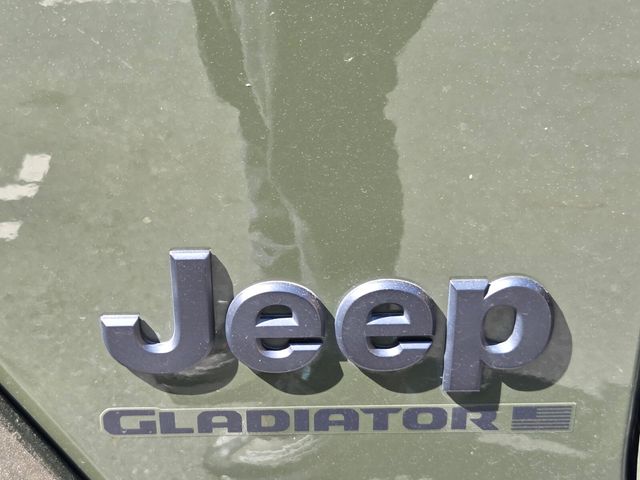 Used 2023 Green Jeep Willys image 13