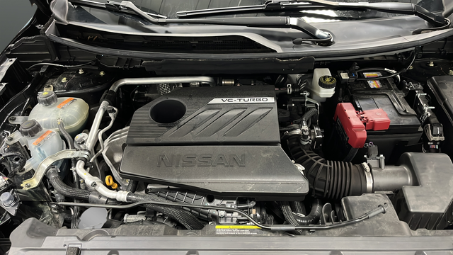 Used 2024 Super Black Nissan Platinum image 28