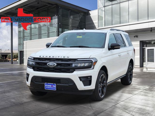 2024 Star White Metallic Tri-Coat Ford Expedition Limited RWD SUV