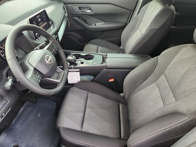 2026 Nissan Rogue SV photo 7
