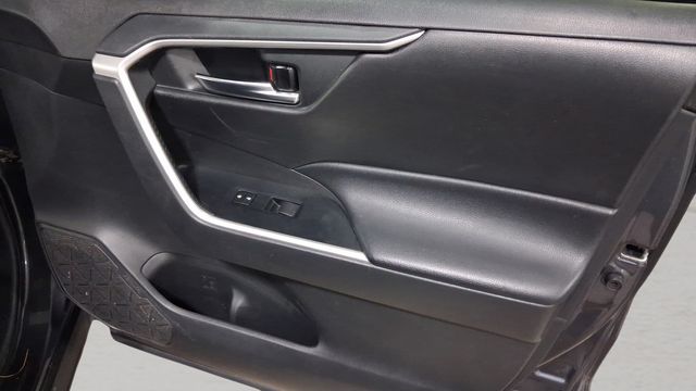 Used 2020 Toyota RAV4 SUV