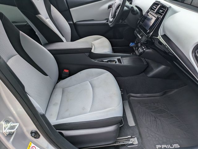 2019 Toyota Prius LE AWD-e photo