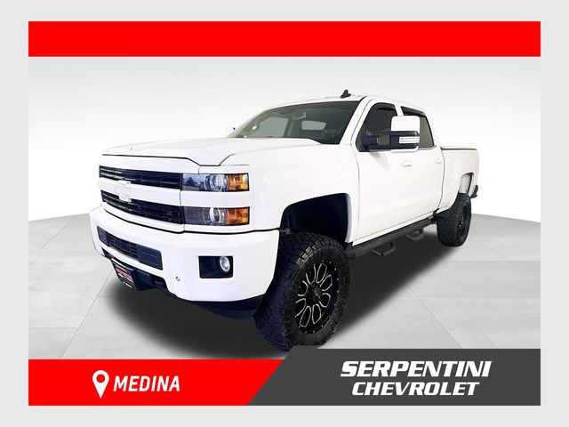 Summit White 2016 Chevrolet Silverado 2500HD Pickup Truck Four-Wheel Drive 6-Speed Automatic