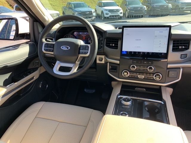 2024 Ford Expedition XLT 19