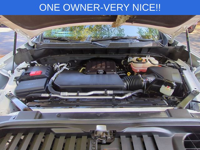 Used 2023 White Chevrolet LT image 39