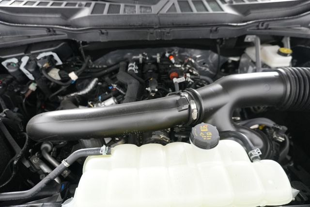 New 2026 Gray Ford Lariat image 33